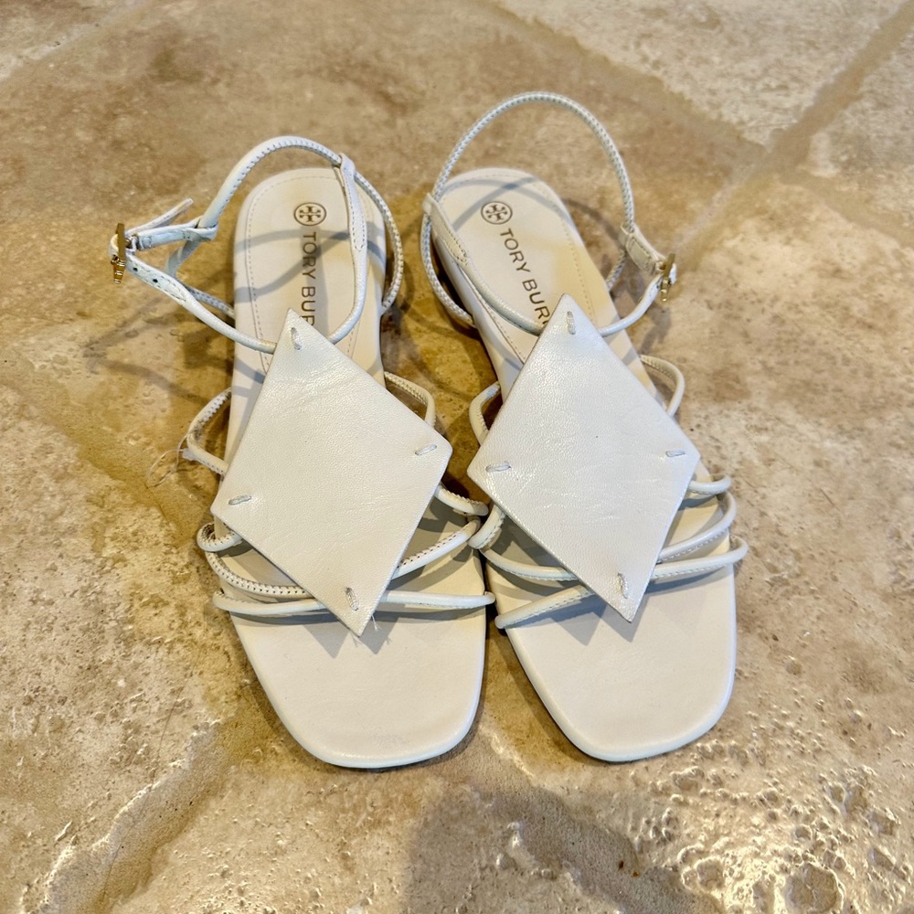 RARE!! LIKE NEW TORY BURCH Diamond Patch Flat Leather Sandals